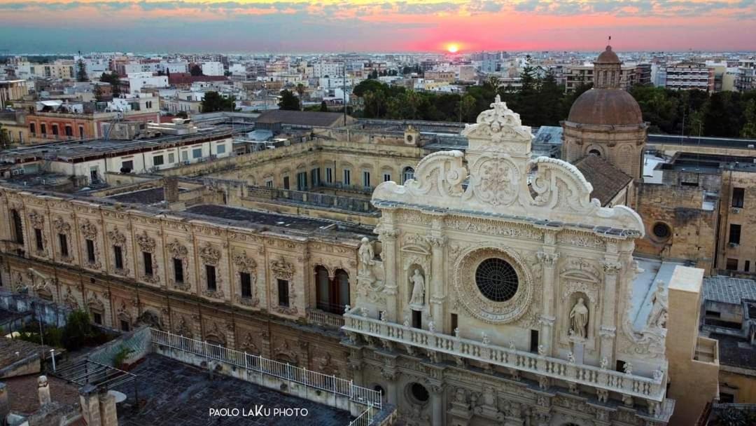 Lecce Stazione Centrale Buitenkant foto