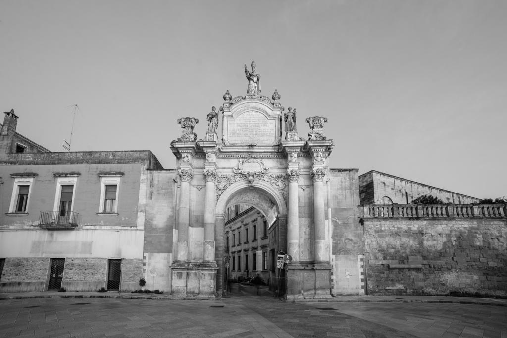 Lecce Stazione Centrale Buitenkant foto